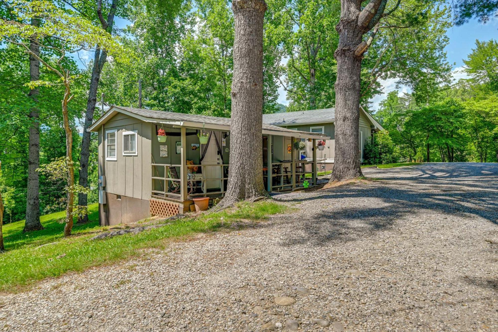 Pet-Friendly Vacation Rental Cabin In Whittier Dış mekan fotoğraf